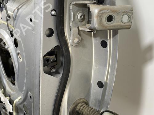 Left front door PEUGEOT 308 SW I (4E_, 4H_) 1.6 HDi | BP25665027C2 