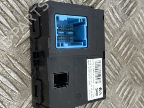 Used Electronic module PEUGEOT 308 II (LB_, LP_, LW_, LH_, L3_) 1.5 BlueHDi 130 (131 hp) 25664514