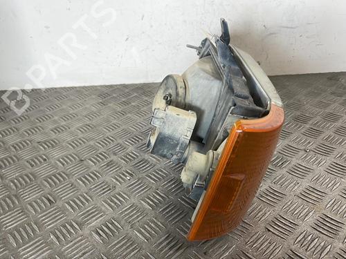 Right headlight VW TRANSPORTER T4 Bus (70B, 70C, 7DB, 7DK, 70J, 70K, 7DC, 7DJ) 1.9 TD | BP25663122C29 