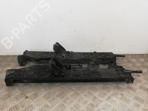 Used Support LAND ROVER RANGE ROVER SPORT I (L320) 3.0 D 4x4 (256 hp) 25664757