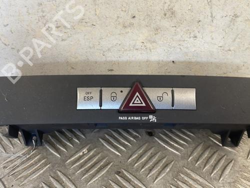 Used Warning switch MERCEDES-BENZ SLK (R171) 200 Kompressor (171.442) (163 hp) 25664729
