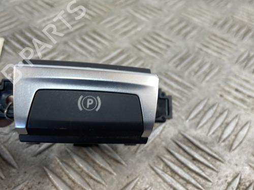 Used Switch PEUGEOT 308 II (LB_, LP_, LW_, LH_, L3_) 1.5 BlueHDi 130 (131 hp) 25664518