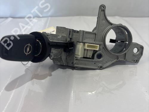 Used Ignition barrel Ignition barrel OPEL ZAFIRA / ZAFIRA FAMILY B (A05) 1.9 CDTI (M75) (120 hp) 35784807 35784807