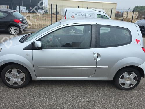 Used Parts RENAULT TWINGO II (CN0_)  1.2 16V (CN04, CN0B)  4642979