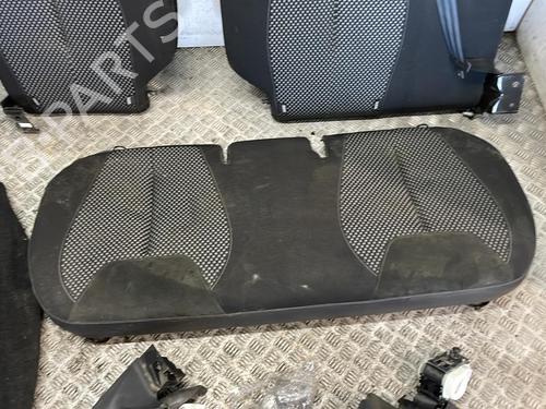 Rear seat CITROËN DS3 (SA_) 1.6 HDi 110 | BP25668213C17  - Image 14