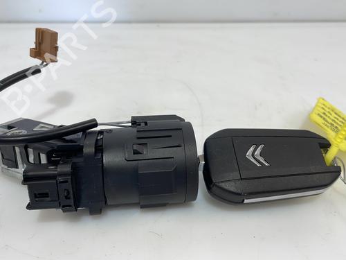 Clé de contact CITROËN C4 III (BA_, BB_, BC_) 1.5 BlueHDi 130 (BBYHZB) (131 hp) 25666785