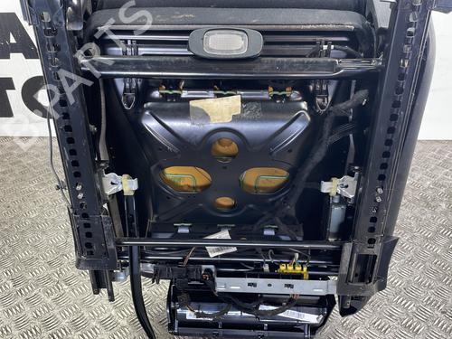 Right front seat MERCEDES-BENZ E-CLASS (W212) E 220 CDI / BlueTEC (212.001, 212.002) | BP25667505C16