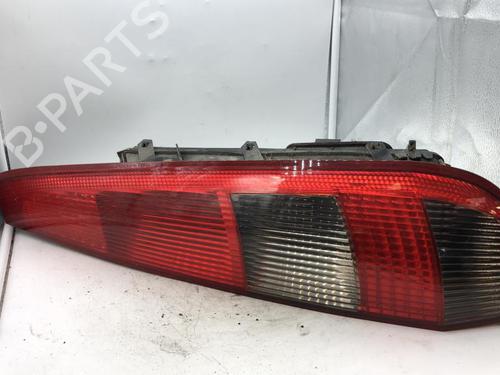 Used Right taillight FORD FIESTA V (JH_, JD_) 1.4 16V (80 hp) 25668821
