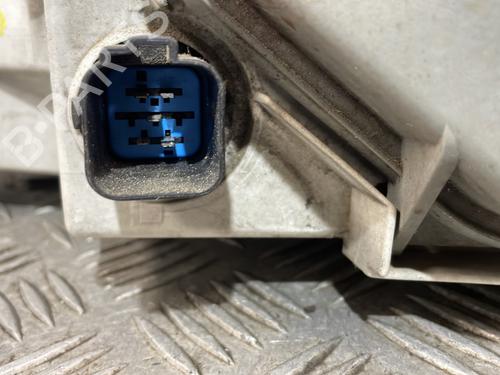 Used Right headlight Right headlight FORD MONDEO II (BAP) [1996-2000] 25669443 25669443