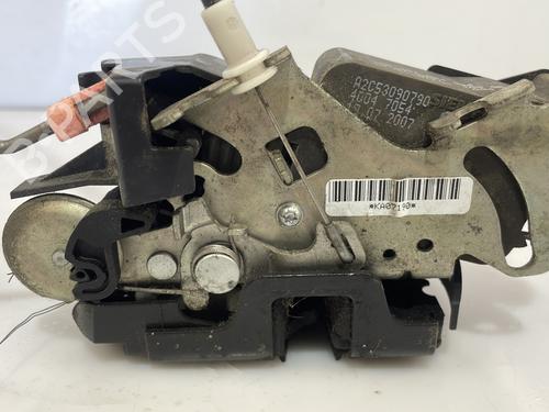 Front left lock MERCEDES-BENZ VITO / MIXTO Van (W639) 111 CDI (639.601, 639.603) | BP26027960C98 