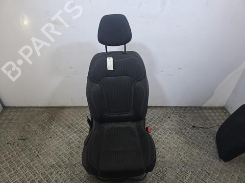 right-front-seat-renault-megane-iv-hatchback-b9amn_-2015-30977934 main image