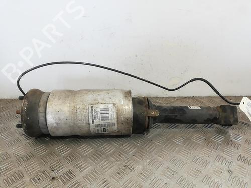 Right front shock absorber LAND ROVER RANGE ROVER SPORT I (L320) 3.0 D 4x4 | BP25662339M17 