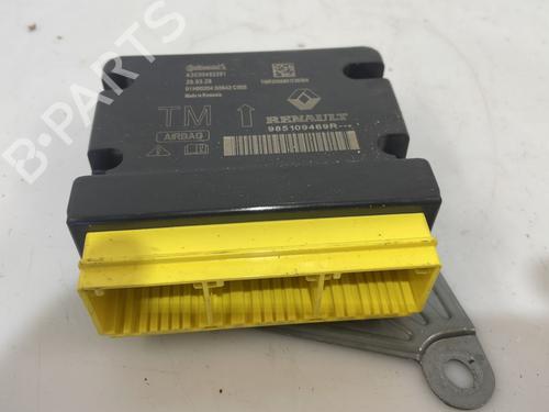 Used ECU airbags RENAULT CLIO V (B7_) 1.5 Blue dCi 85 (B7AG) (86 hp) 25666557