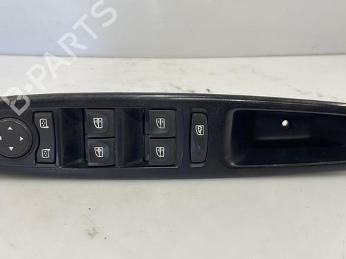 Venstre Foran elrute bryter RENAULT GRAND SCÉNIC III (JZ0/1_) 1.5 dCi (JZ09, JZ0D, JZ10, JZ14, JZ1G, JZ29, JZ2C) (110 hp) 27981902