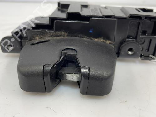 tailgate-lock-citroen-c3-picasso-sh_-2008-25661645 main image