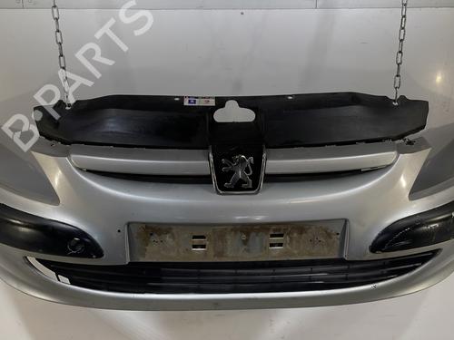 Used Front bumper PEUGEOT 307 (3A/C) 1.6 16V (109 hp) 27364045