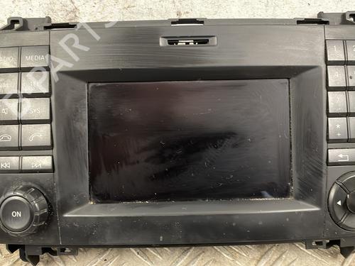Used Radio Radio MERCEDES-BENZ SPRINTER 3,5-t Van (B906) 319 CDI / BlueTEC (906.631, 906.633, 906.635, 906.637) (190 hp) 25661839 25661839