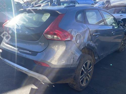 Brugte VOLVO V40 Hatchback (525)  D2  2533127