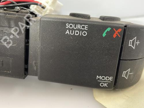 Steering column stalk RENAULT TWINGO III (BCM_, BCA_) 0.9 TCe 90 (BCM9, BCM2) | BP25665426I23 - Image 2