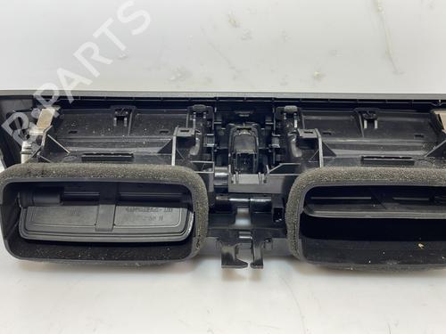 Air vent BMW 1 (F21) 120 d xDrive | BP25666709I21