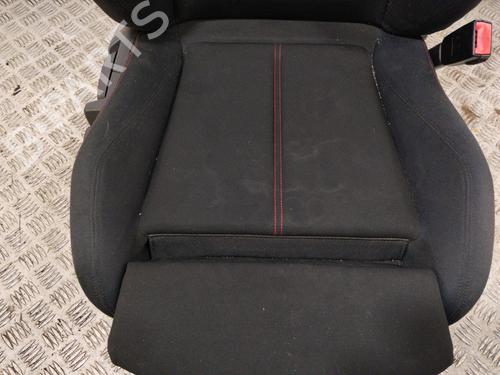 Right front seat BMW 1 (F21) 116 d | BP32321895C16  - Image 9