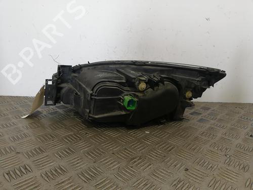 Right headlight FORD MONDEO III (B5Y) 2.0 16V TDDi / TDCi | BP25670228C29