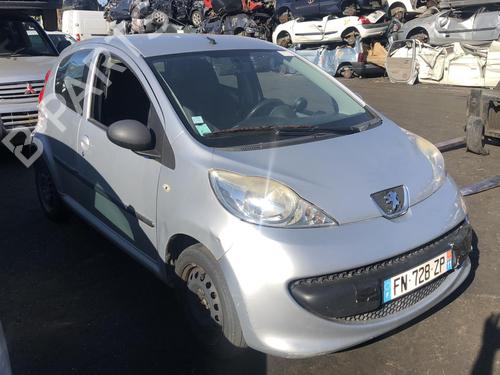 Right front door PEUGEOT 107 (PM_, PN_) 1.4 HDi | BP25662053C3