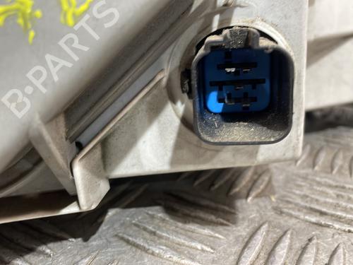 Left headlight FORD MONDEO II (BAP)  | BP25669435C28 