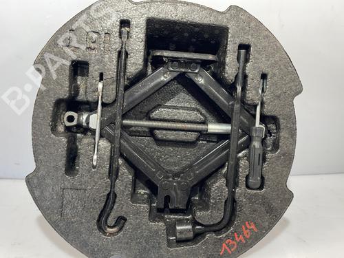Used Jack Kit KIA CEE'D Sportswagon (JD) 1.6 CRDi 110 (110 hp) 28194113