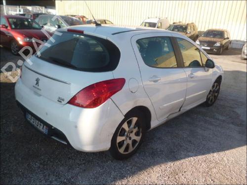 Gebruikte PEUGEOT 308 I (4A_, 4C_) 1.6 HDi (92 hp) 4394701 Onderdelen
