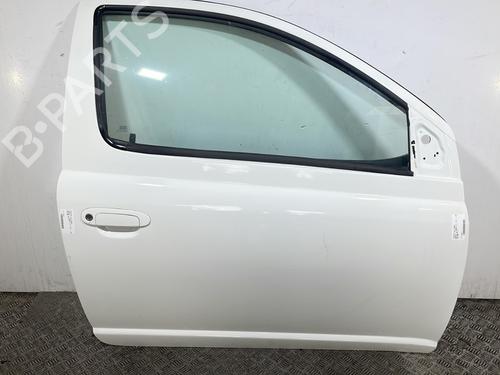 Używane Drzwi przednie prawe TOYOTA YARIS (_P1_) 1.0 (SCP10_, SCP10R) (65 hp) 29512744