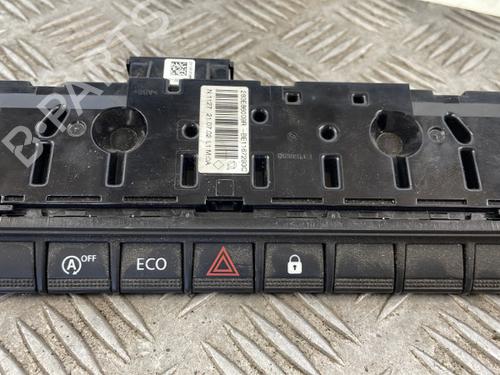 Used Warning switch Warning switch RENAULT CLIO V (B7_) 1.5 Blue dCi 100 (B7AD) (101 hp) 25664531 25664531