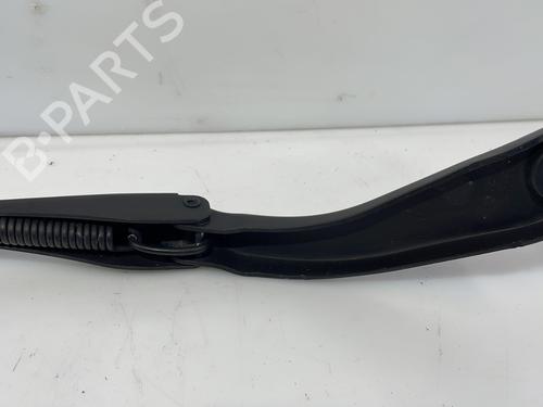 front-windshield-wiper-arm-bmw-1-f20-2011-2012-2013-2014-2015-2016-2017-2018-2019-25669052 main image