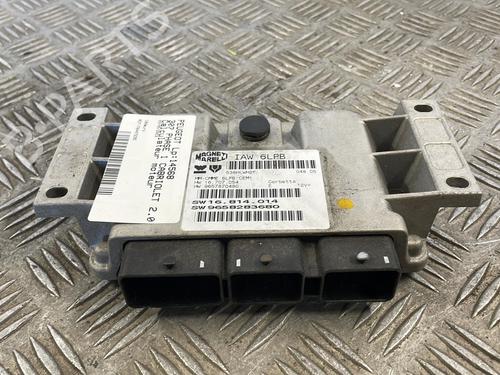 Used Engine control unit (ECU) PEUGEOT 307 CC (3B) 2.0 16V (136 hp) 25670294