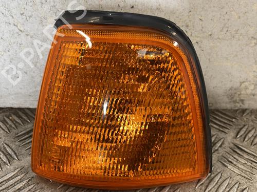 Blinklys foran venstre AUDI 80 B3 Saloon (893, 894, 8A2) 1.6 TD (80 hp) 25664365