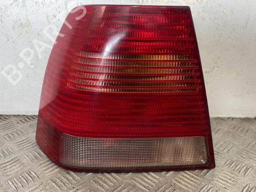 Venstre baglygte VW BORA I (1J2) 1.9 TDI (110 hp) 25667187