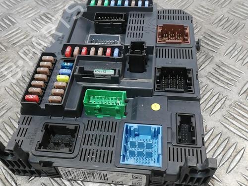 Fuse box PEUGEOT 208 I (CA_, CC_) 1.4 HDi | BP25667815E1 