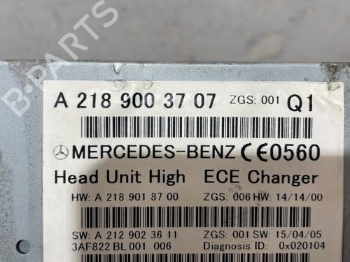 Used Radio Radio MERCEDES-BENZ E-CLASS (W212) E 220 CDI / BlueTEC (212.001, 212.002) (170 hp) 25662050 25662050