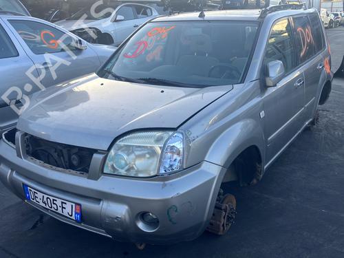 Right headlight NISSAN X-TRAIL I (T30) 2.2 Di 4x4 | BP25662704C29 