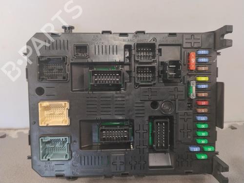 Used Fuse box Fuse box 36941517 36941517