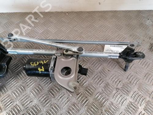 front-wiper-motor-bmw-1-f20-2011-2012-2013-2014-2015-2016-2017-2018-2019-25670690 main image