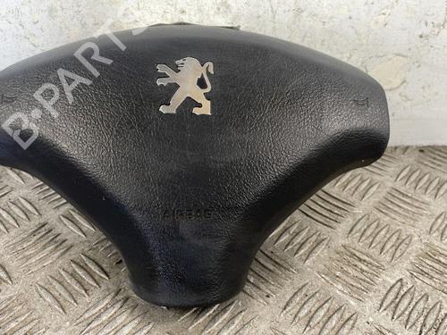 Used Driver airbag PEUGEOT 5008 (0U_, 0E_) 1.6 HDi (112 hp) 25670114