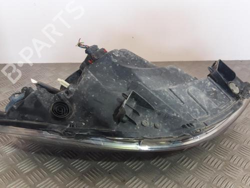 Used Left headlight PEUGEOT 1007 (KM_) 1.6 16V (109 hp) 25671034