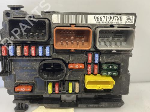 fuse-box-citroen-c3-ii-sc_-2009-29154961 main image