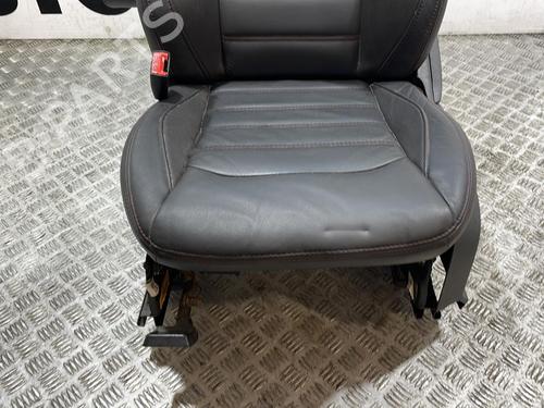 Used Left front seat Left front seat FORD ECOSPORT 1.0 EcoBoost (125 hp) 25665983 25665983