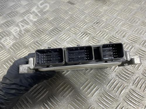 Used Engine control unit (ECU) Engine control unit (ECU) RENAULT MEGANE III Hatchback (BZ0/1_, B3_) 1.5 dCi (BZ0C) (90 hp) 25670602 25670602