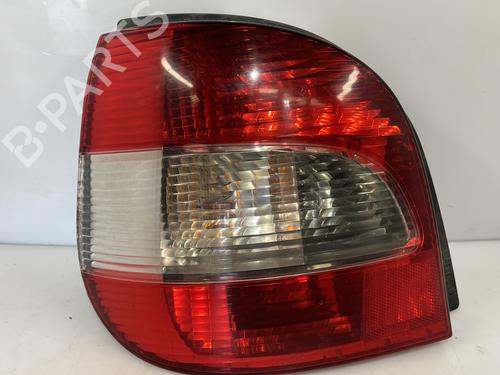 Feu arrière gauche RENAULT SCÉNIC I MPV (JA0/1_, FA0_) 1.6 (JA00, JA16, JA15, JA19, JA1V, JA2B, JA2C, JA0B,... (107 hp) 28806448