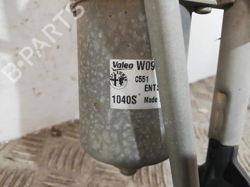 Used Front wiper motor ALFA ROMEO MITO (955_) 1.3 MultiJet (955AXP1A, 955AYC1A) (95 hp) 25665114