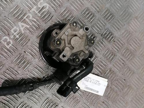 Used Steering pump Steering pump HYUNDAI SANTA FÉ I (SM) 2.0 CRDi 4x4 (125 hp) 25668429 25668429