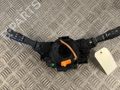 Steering column stalk TOYOTA AURIS (_E18_) 1.8 Hybrid (ZWE186_, ZWE186R) | BP25665753I23 